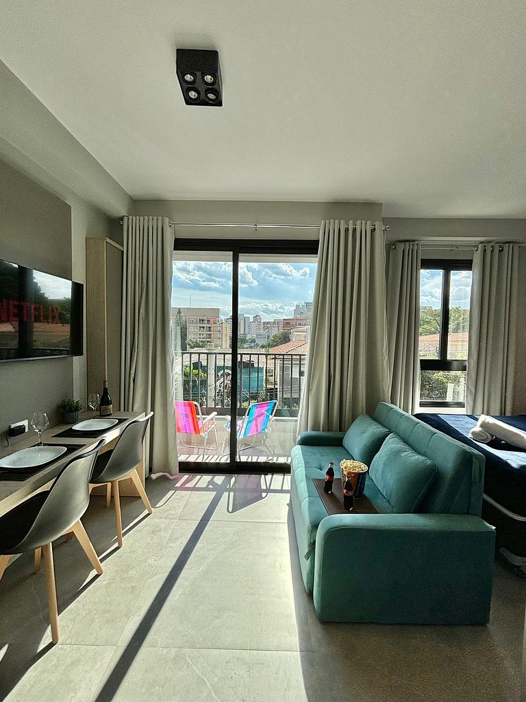 Autêntico Studio Vila Madalena com AC | Delfhy