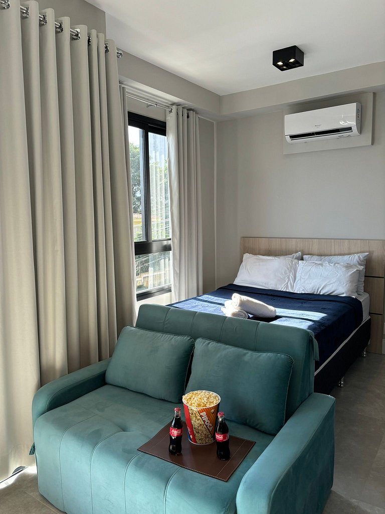 Autêntico Studio Vila Madalena com AC | Delfhy