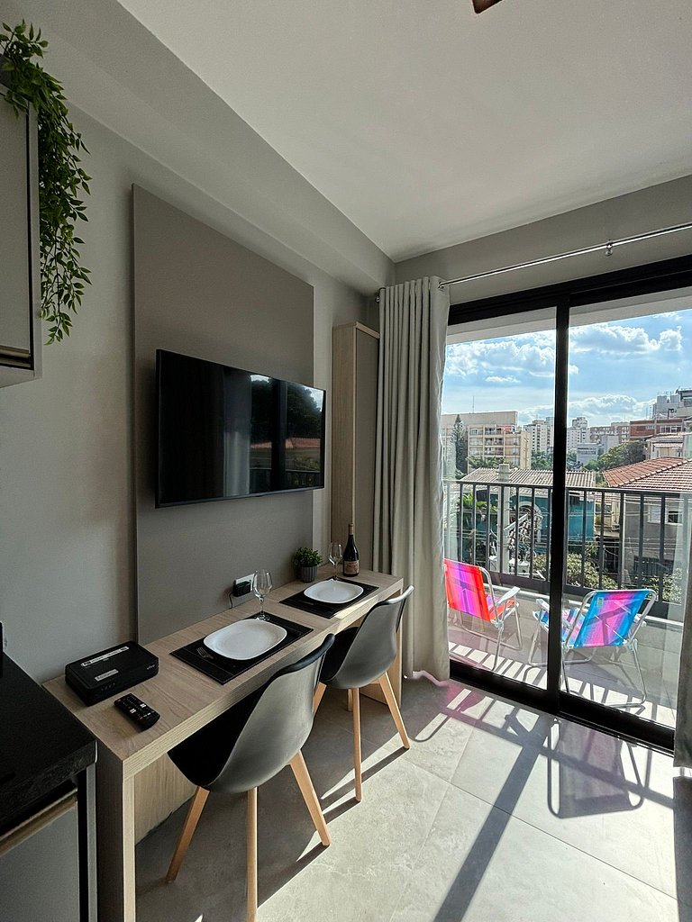 Autêntico Studio Vila Madalena com AC | Delfhy