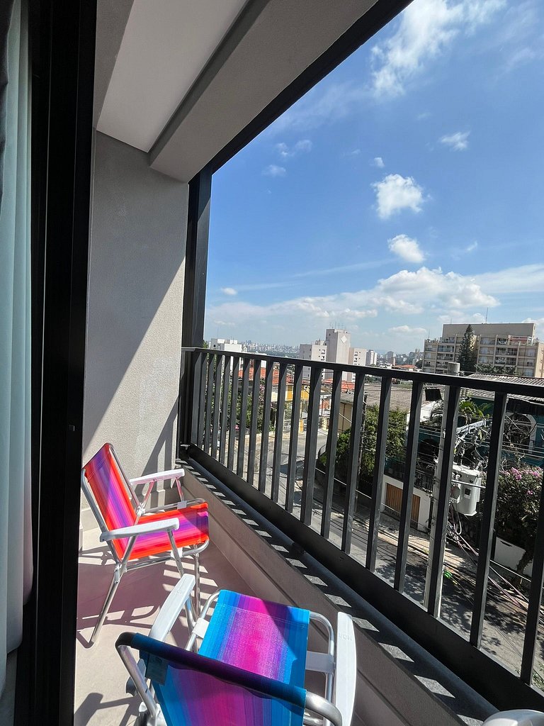 Autêntico Studio Vila Madalena com AC | Delfhy