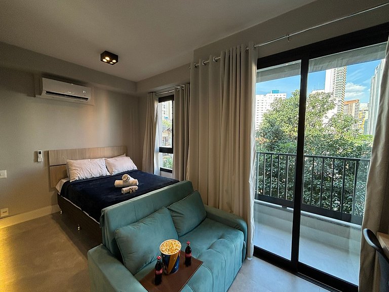 Elegante Studio Vila Madalena com AC | Delfhy