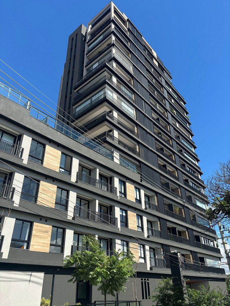 Autêntico Studio Vila Madalena com AC | Delfhy