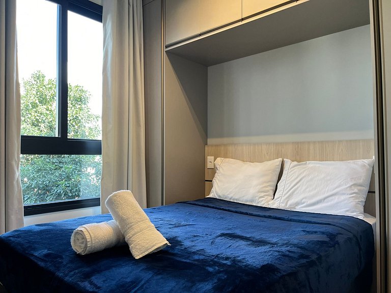 Lindo Studio na Vila Madalena com AC | Delfhy