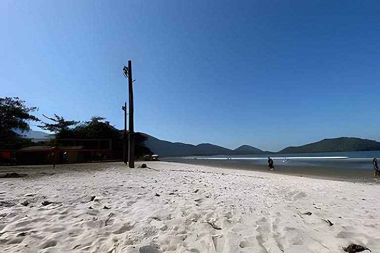 Lindo Apê na Praia do Perequê - Ubatuba | Delfhy