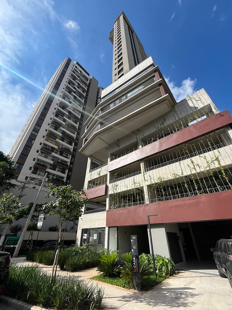 Studios Brooklin com Ar condicionado | Delfhy