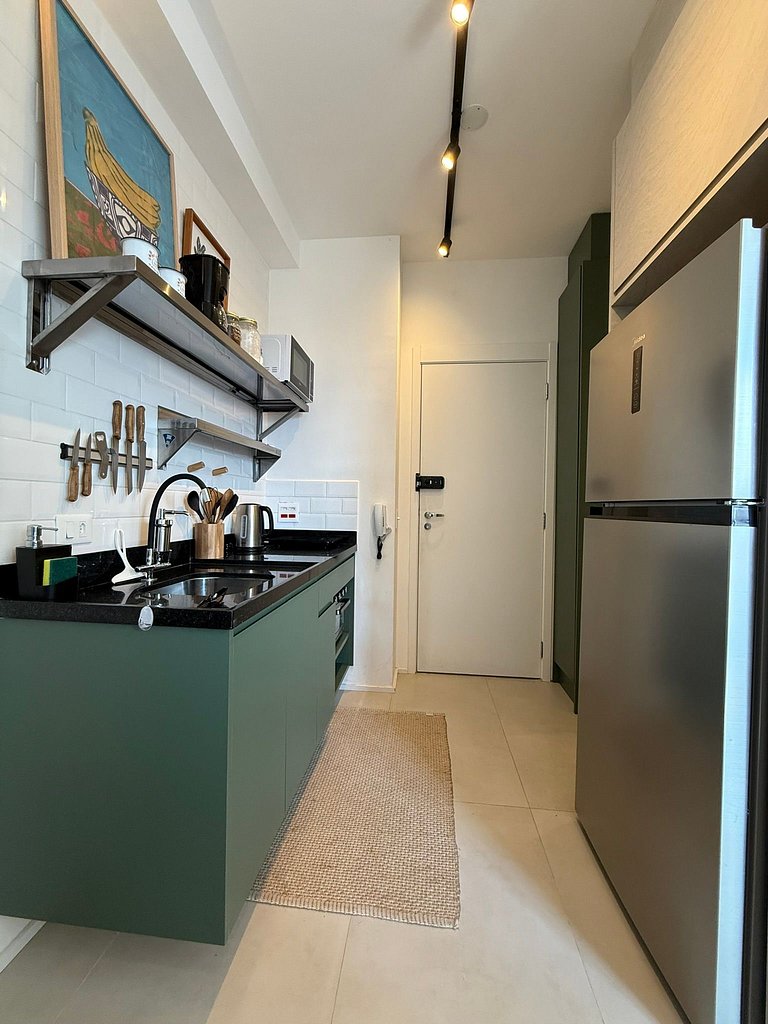 Studio Moderno na Vila Madalena com AC | Delfhy