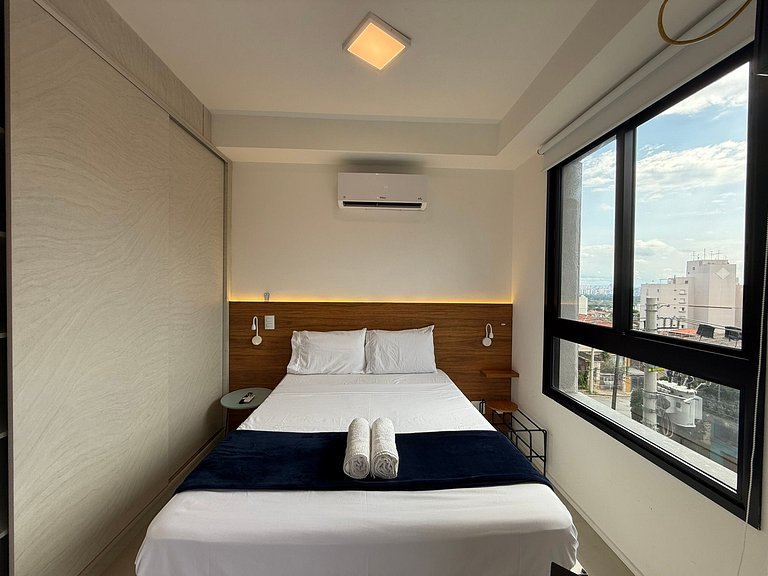 Studio Moderno na Vila Madalena com AC | Delfhy